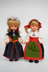 Picture of Sweden 2 Dolls Vastmanland & Varmland
