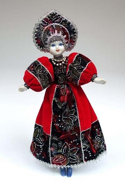 Picture of Russia National Costume Doll XL