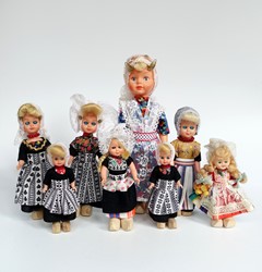 Picture of Netherlands 8 Dolls Zeeland Drenthe Volendam