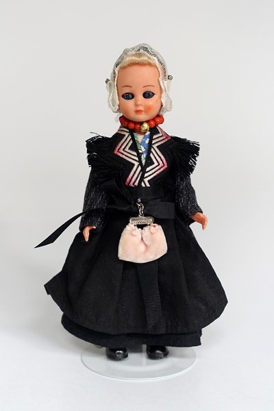 Picture of Netherlands Doll Laren