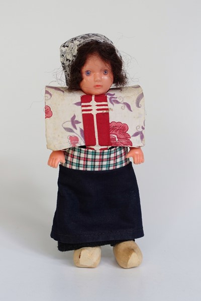 Picture of Netherlands Doll Spakenburg