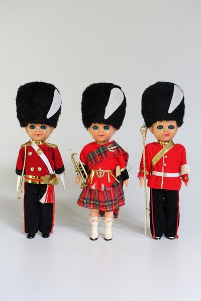 Picture of England 3 Dolls Royal Palace Guards