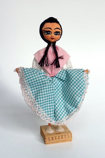 Picture of Venezuela National Costume Doll