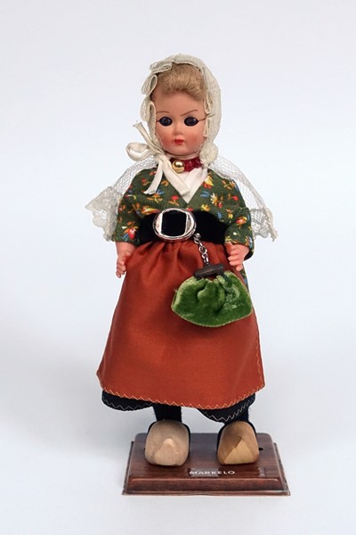 Picture of Netherlands Doll Markelo