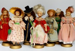 Picture of France 7 Dolls Historical Costume